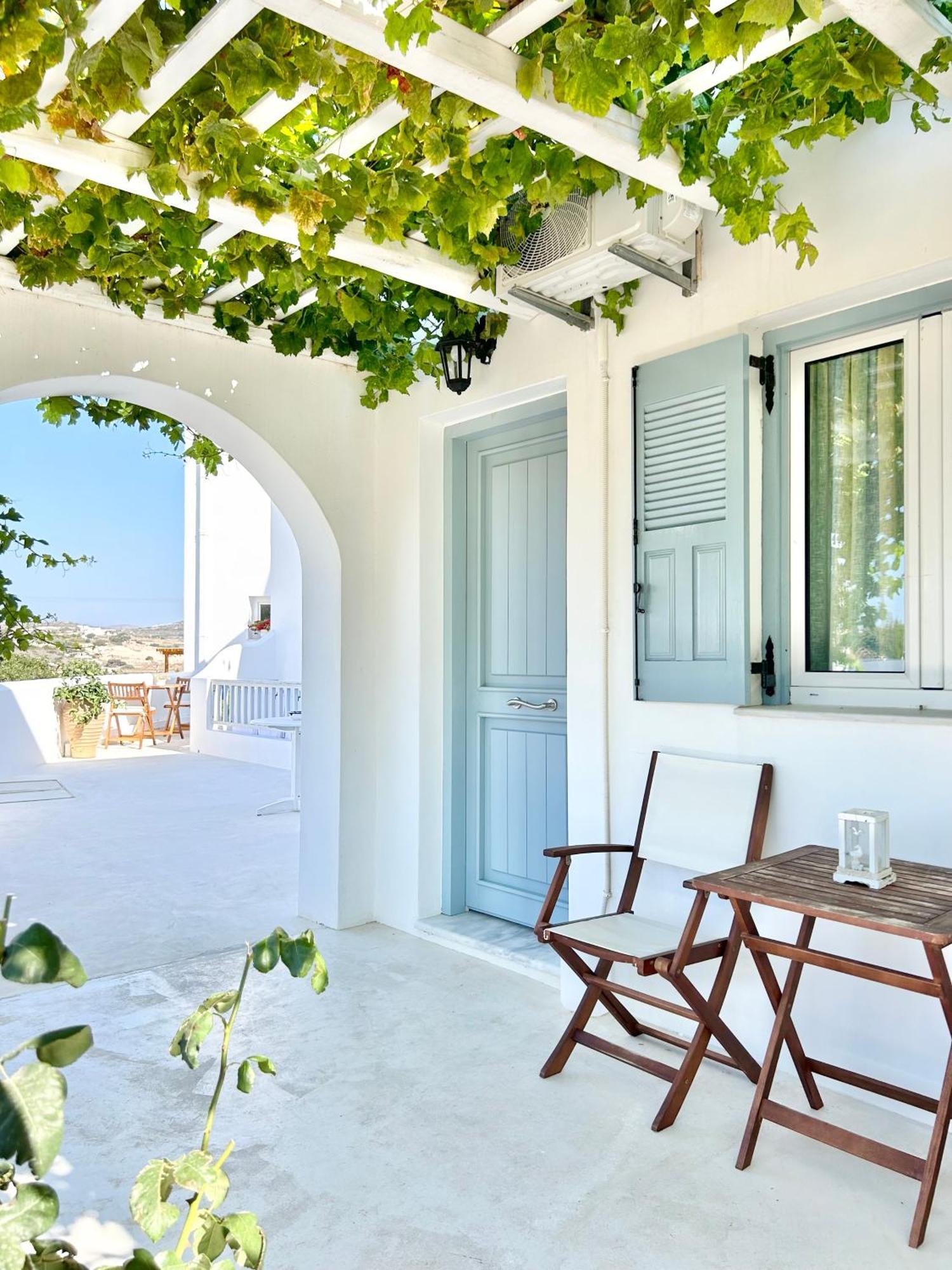Anita Rooms & Suites Milos Adamantas (Milos) Exterior foto